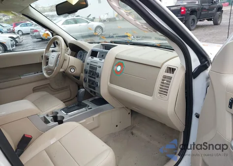 2009 Ford Escape Xlt z USA, uszkodzony, nr VIN 1FMCU93G39KB94308